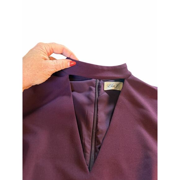 Eliza J Women's Bell Sleeve V-Neck Cut Out Shift Eggplant Dress - Picture 5 of 13